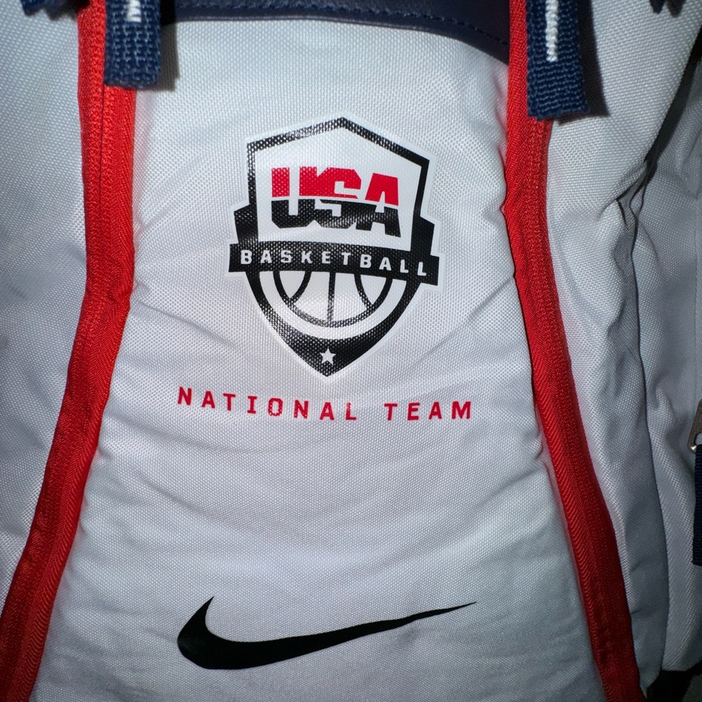 Nike Elite USA Basketball Backpack - Picture 3 of 7
